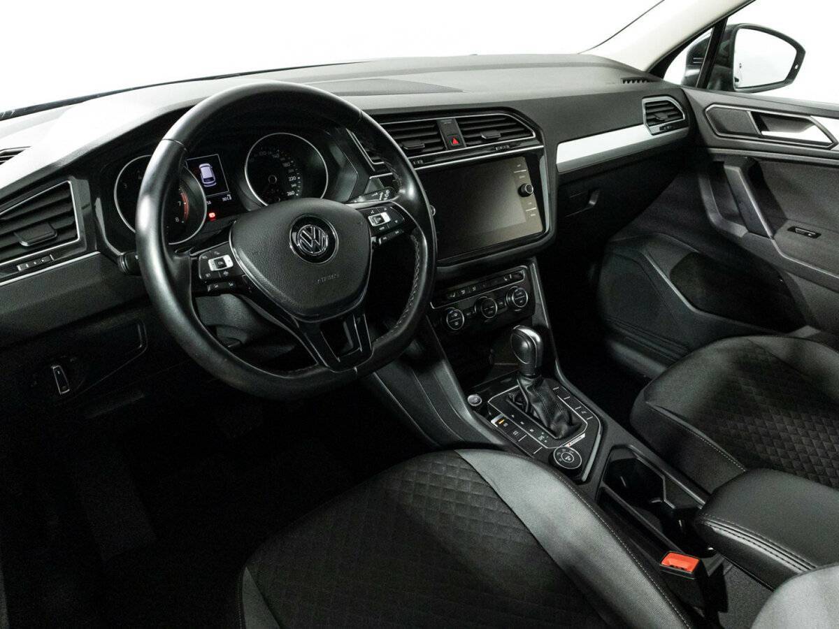 Купить Volkswagen Tiguan с пробегом. Фото: #10