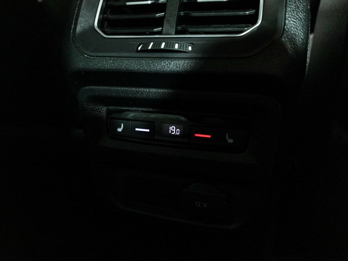 Купить Volkswagen Tiguan с пробегом. Фото: #19