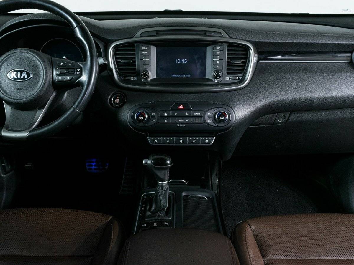 Купить Kia Sorento с пробегом. Фото: #11