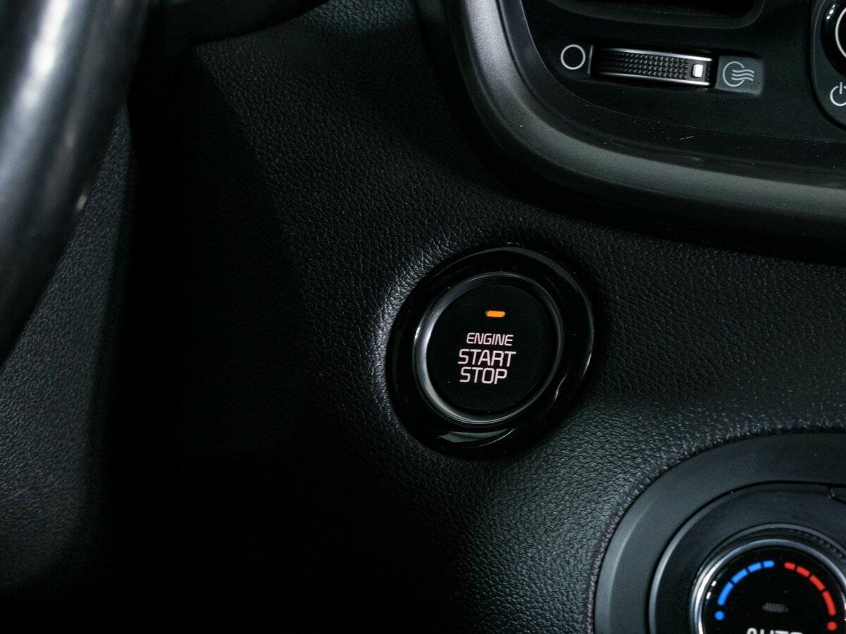 Купить Kia Sorento с пробегом. Фото: #15