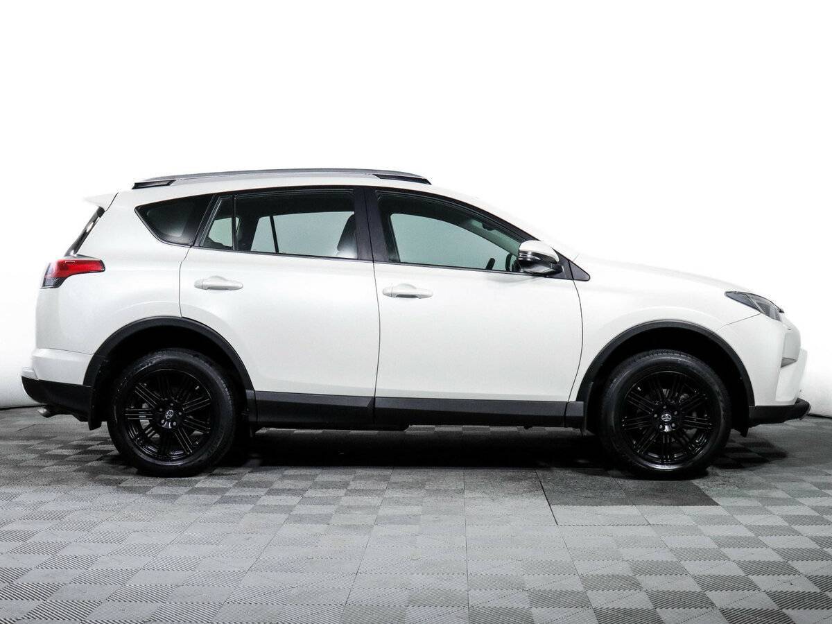 Купить Toyota RAV4 с пробегом. Фото: #3