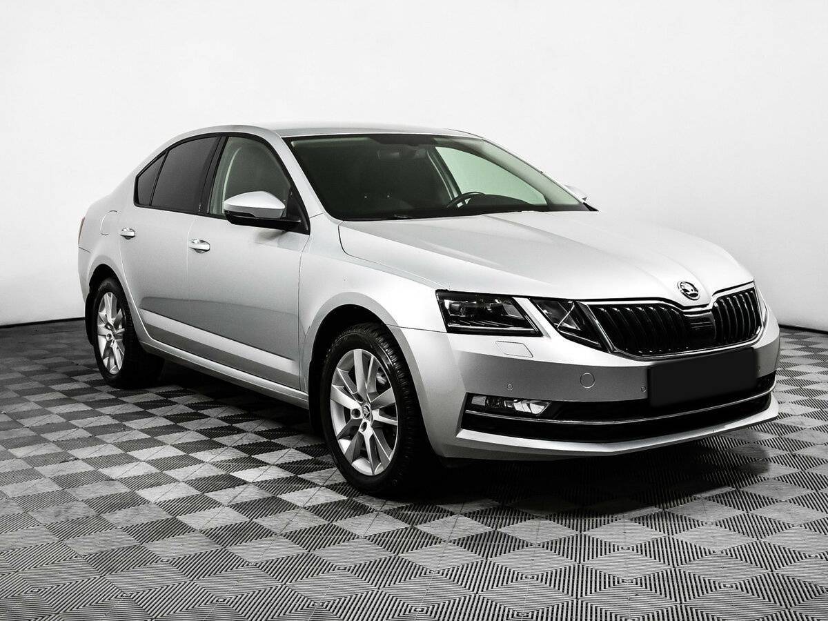 Купить Skoda Octavia с пробегом. Фото: #2