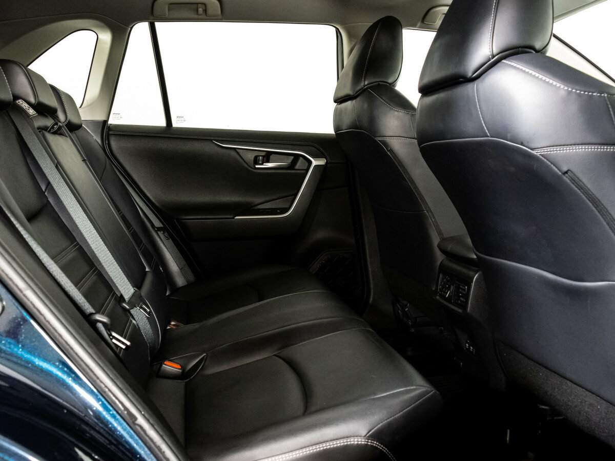 Купить Toyota RAV4 с пробегом. Фото: #13