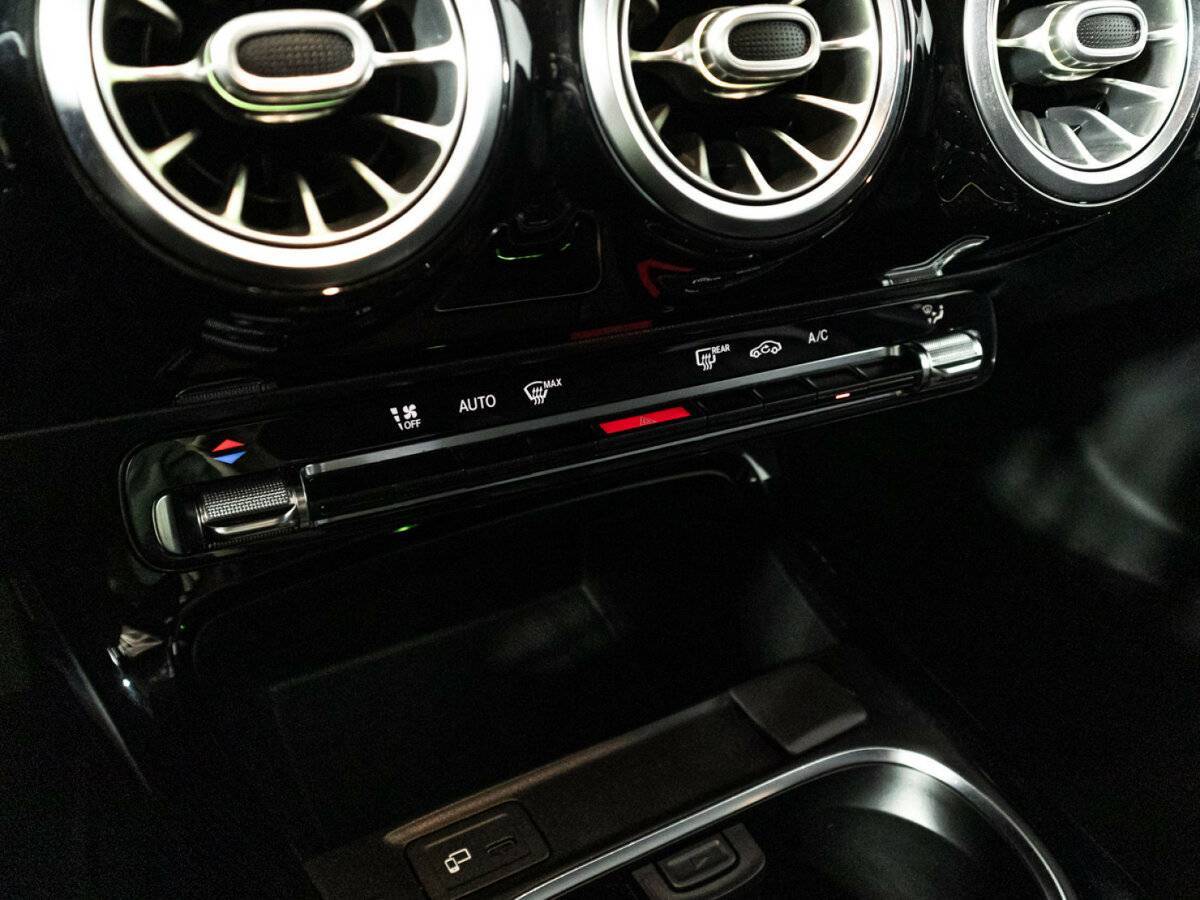 Купить Mercedes-Benz A-Класс с пробегом. Фото: #14