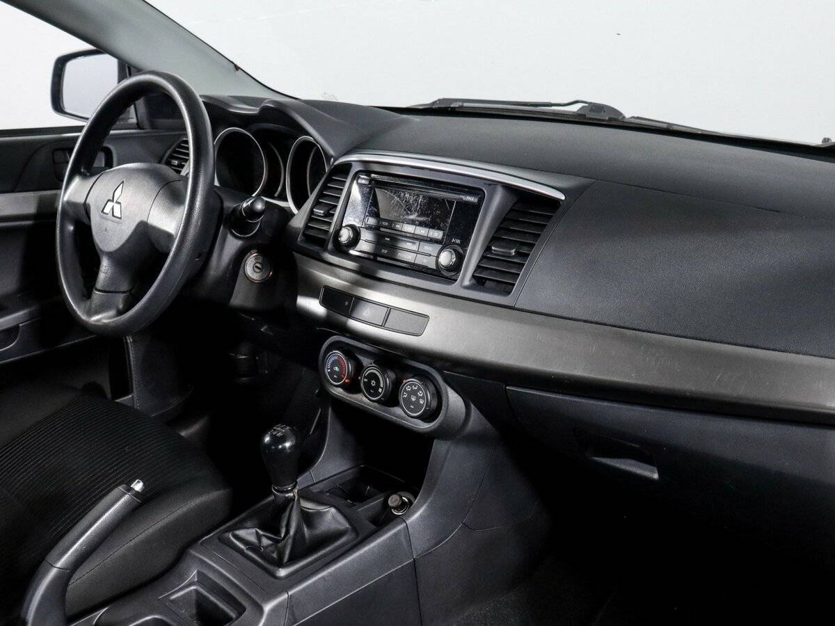 Купить Mitsubishi Lancer с пробегом. Фото: #7