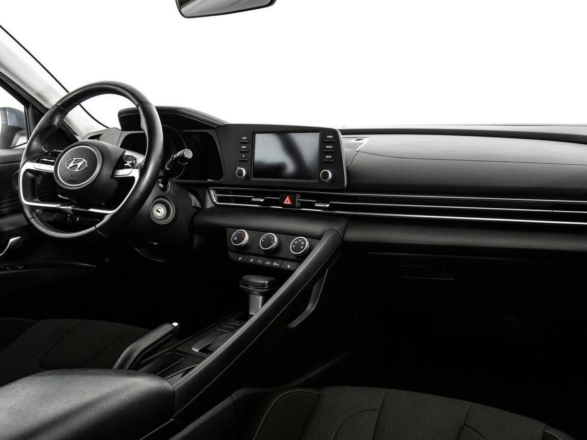 Купить Hyundai Elantra с пробегом. Фото: #9