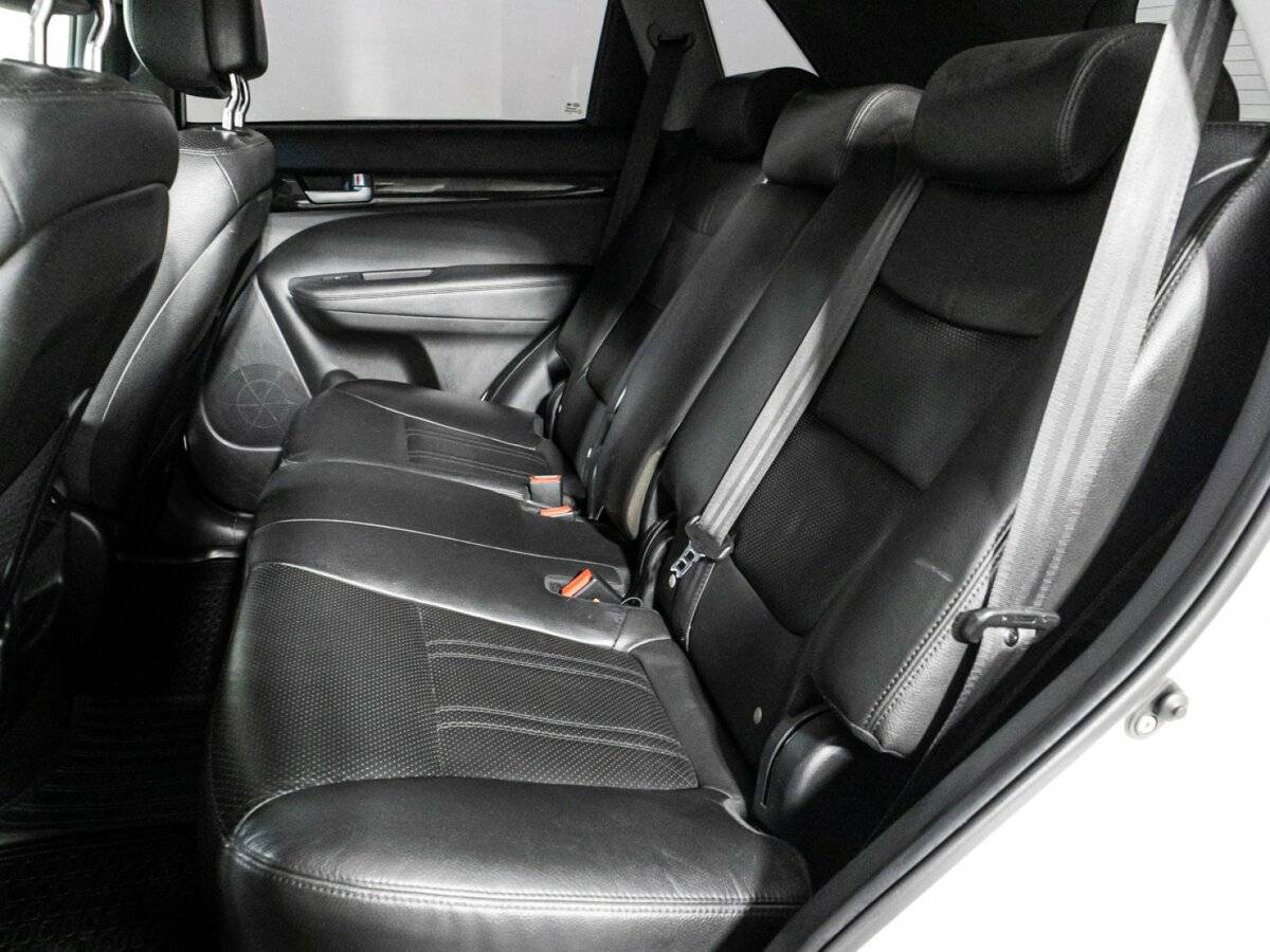 Купить Kia Sorento с пробегом. Фото: #7