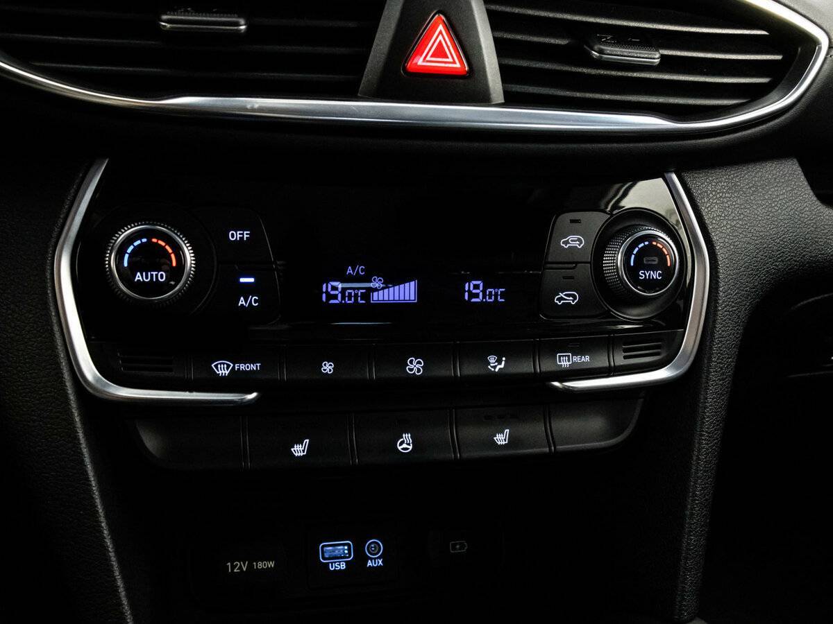 Купить Hyundai Santa Fe с пробегом. Фото: #12