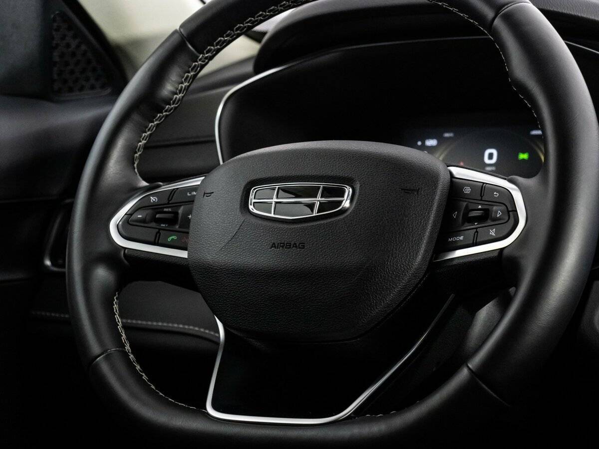 Купить Geely Atlas Pro с пробегом. Фото: #10