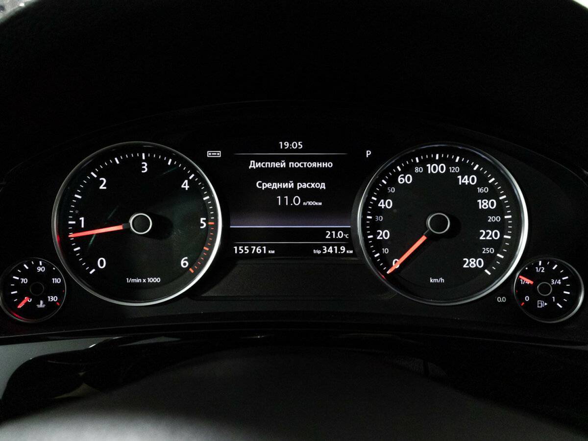 Купить Volkswagen Touareg с пробегом. Фото: #11