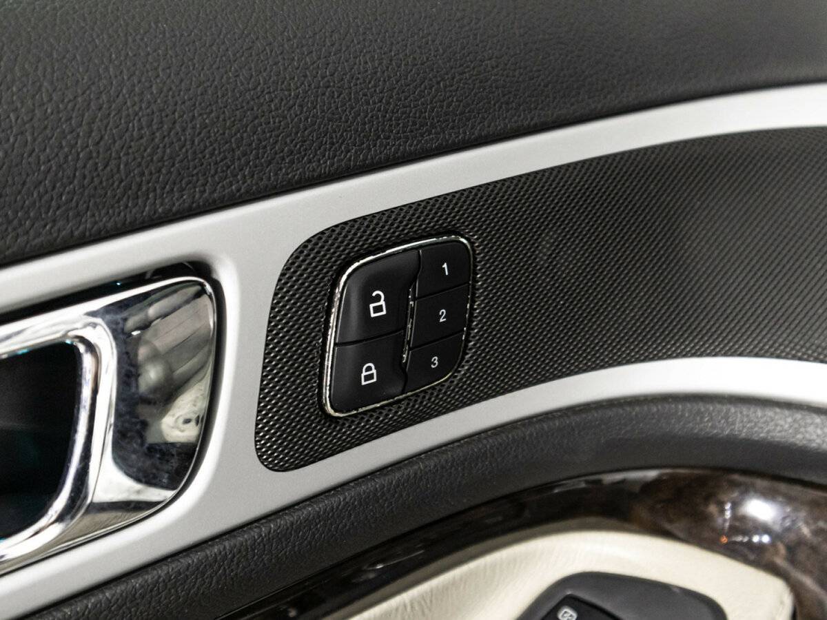 Купить Ford Explorer с пробегом. Фото: #15