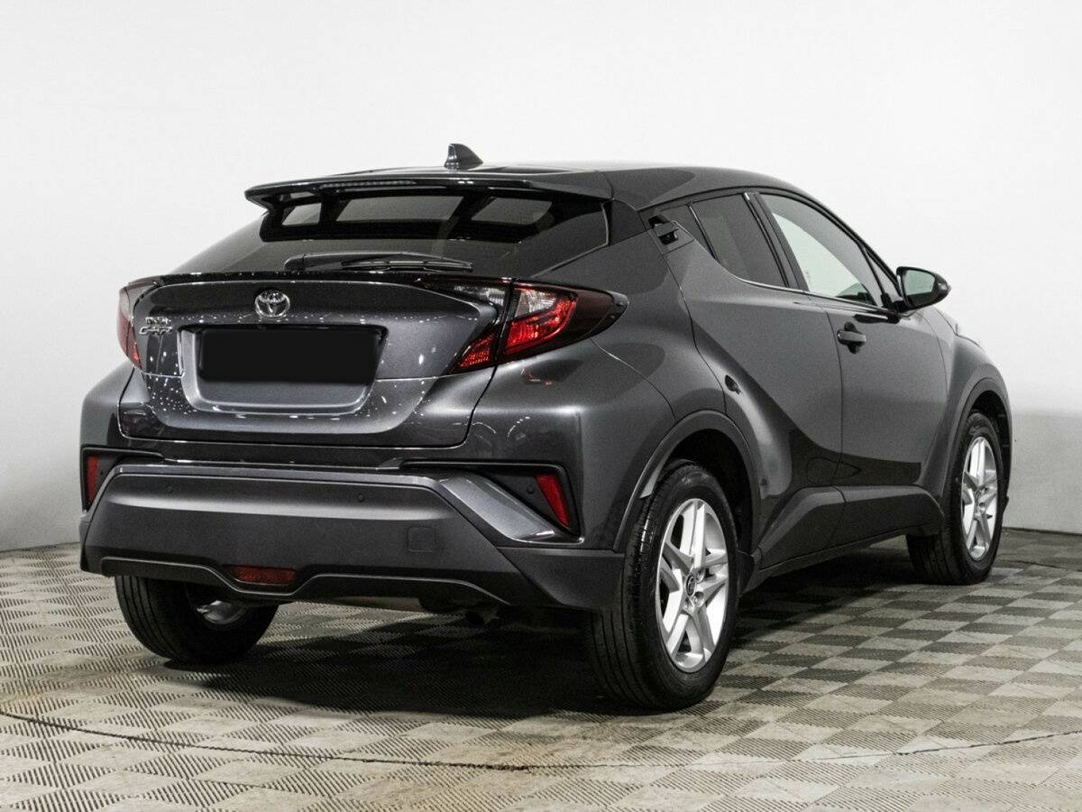 Купить Toyota C-HR с пробегом. Фото: #4