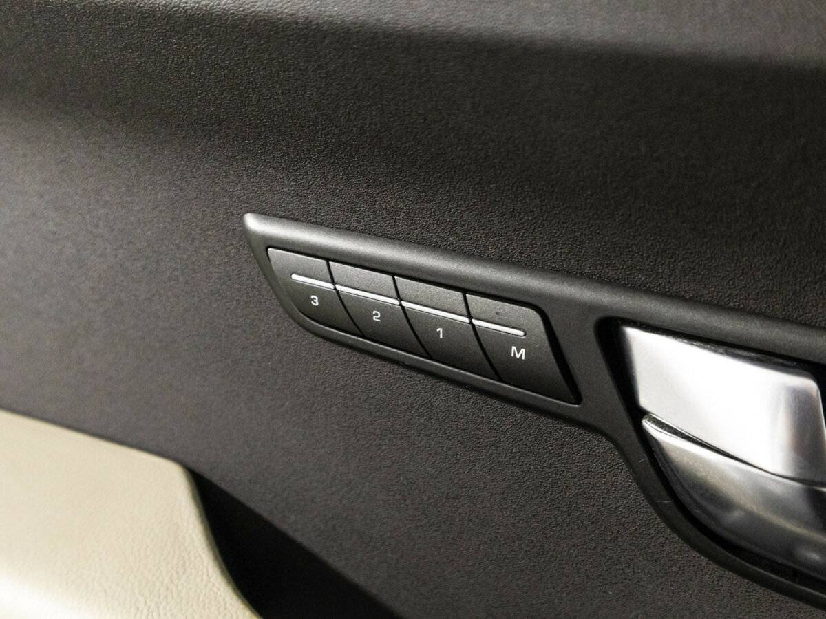 Купить Land Rover Range Rover Evoque с пробегом. Фото: #16