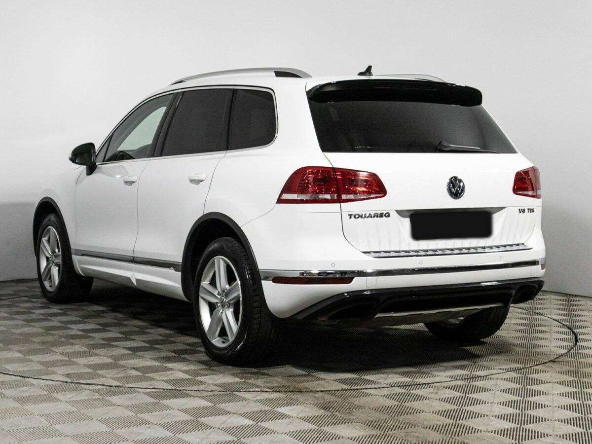 Купить Volkswagen Touareg с пробегом. Фото: #6