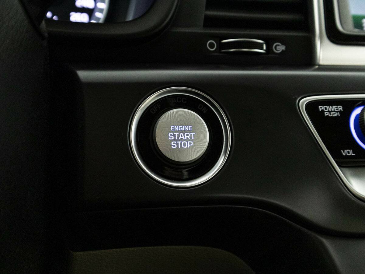 Купить Hyundai Sonata с пробегом. Фото: #18