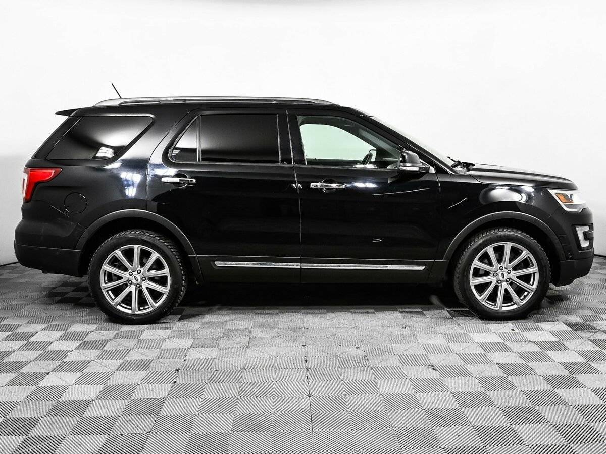 Купить Ford Explorer с пробегом. Фото: #3