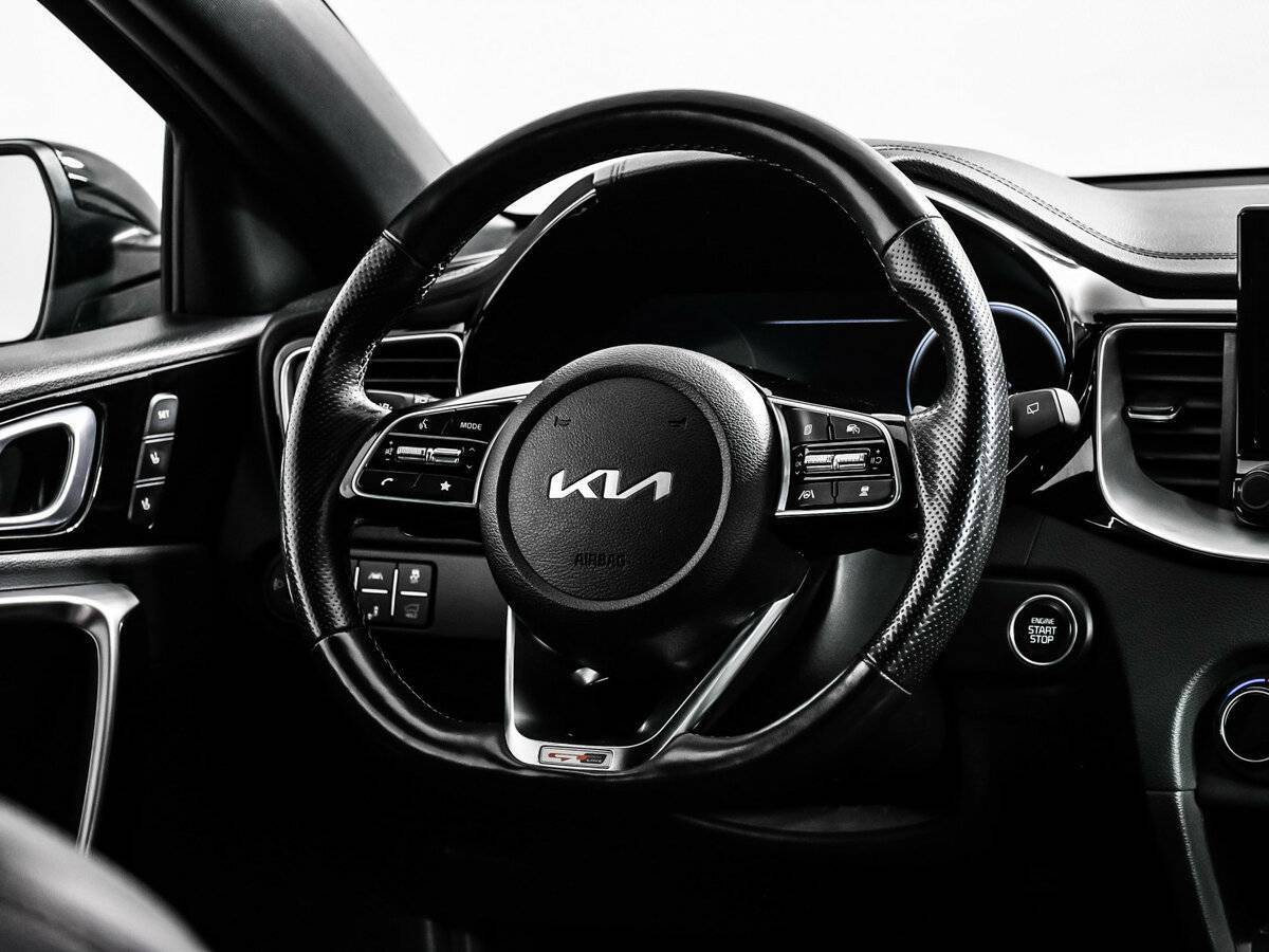 Купить Kia Ceed с пробегом. Фото: #11