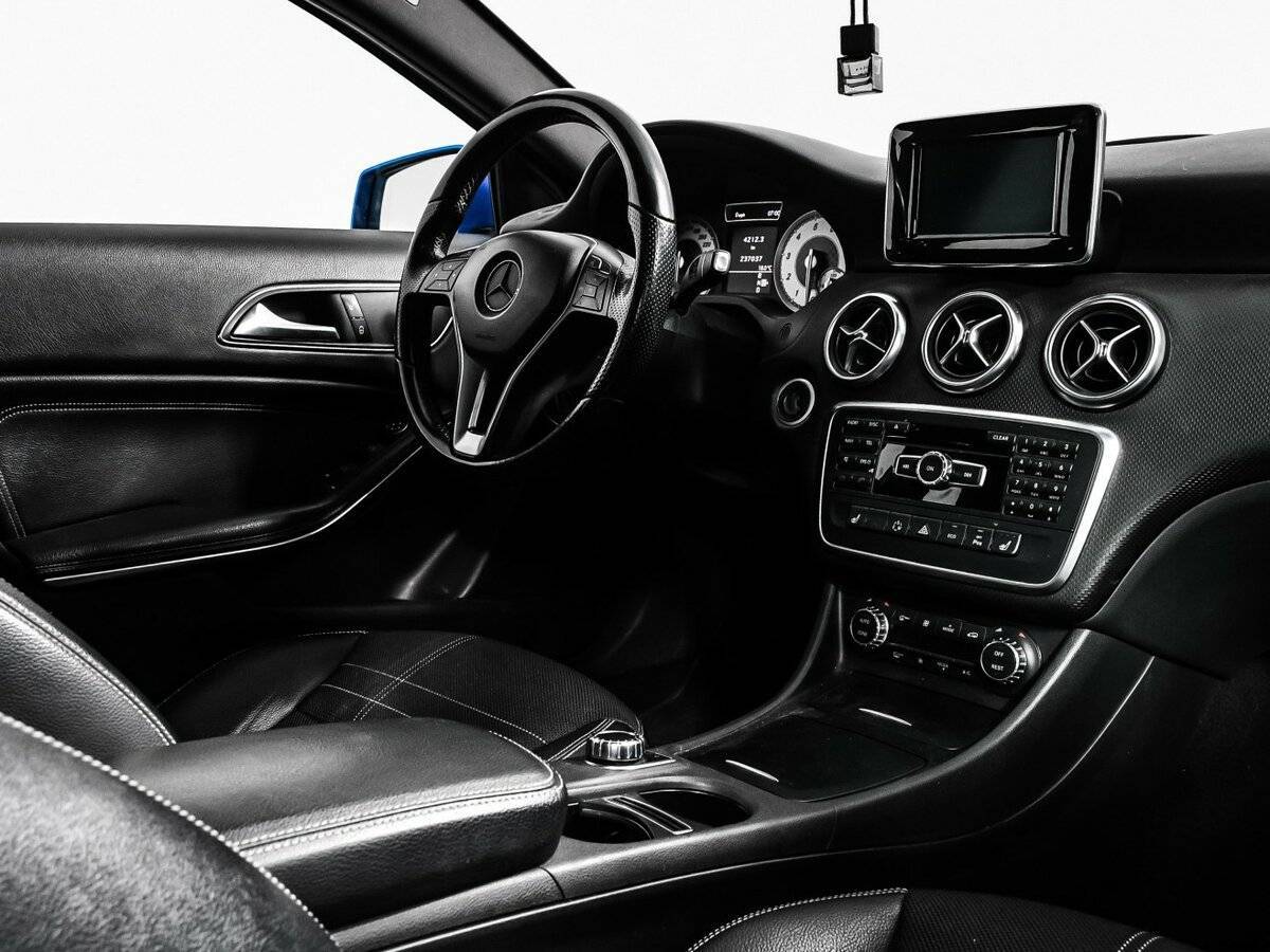 Купить Mercedes-Benz A-Класс с пробегом. Фото: #8