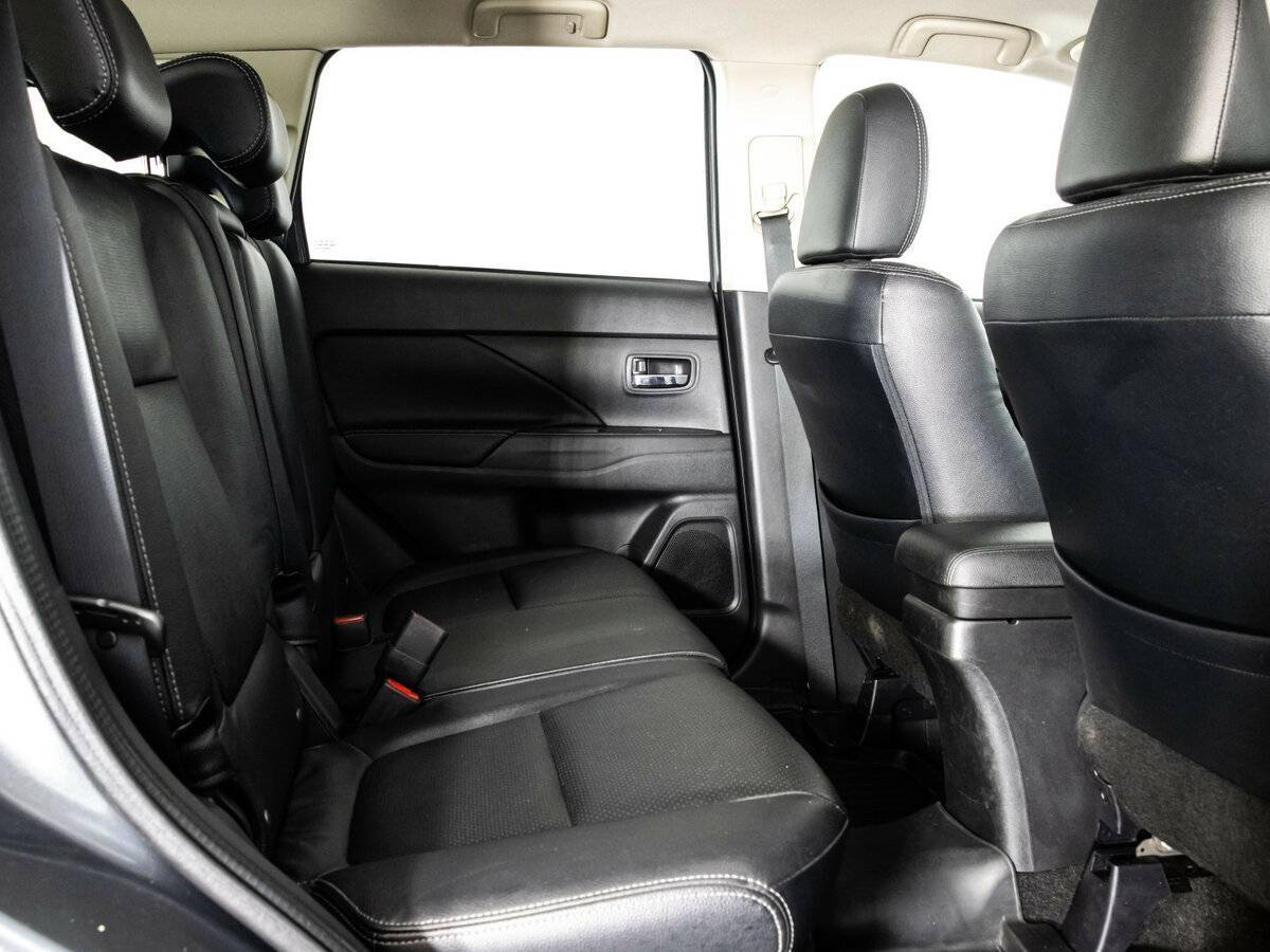 Продажа Б/У Митсубиши Оутлэндер. Фото: #11