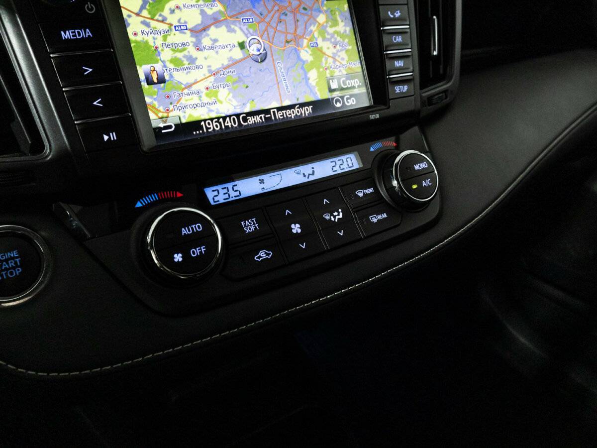 Купить Toyota RAV4 с пробегом. Фото: #18