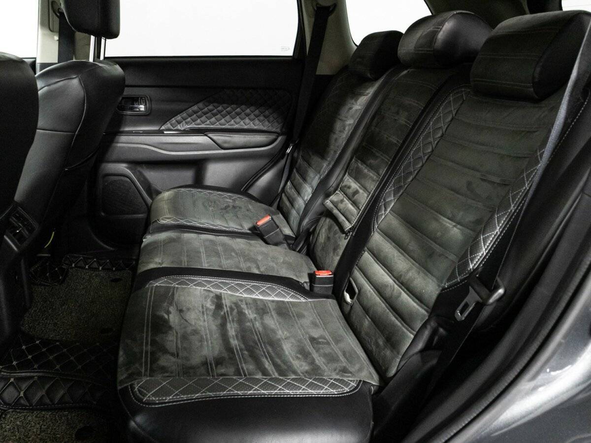 Купить Mitsubishi Outlander с пробегом. Фото: #9