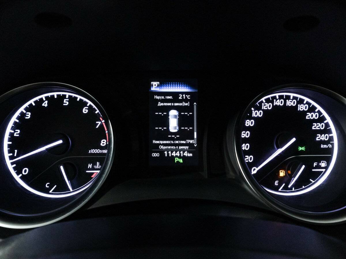 Купить Toyota Camry с пробегом. Фото: #11