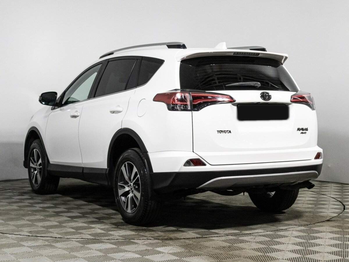 Купить Toyota RAV4 с пробегом. Фото: #6