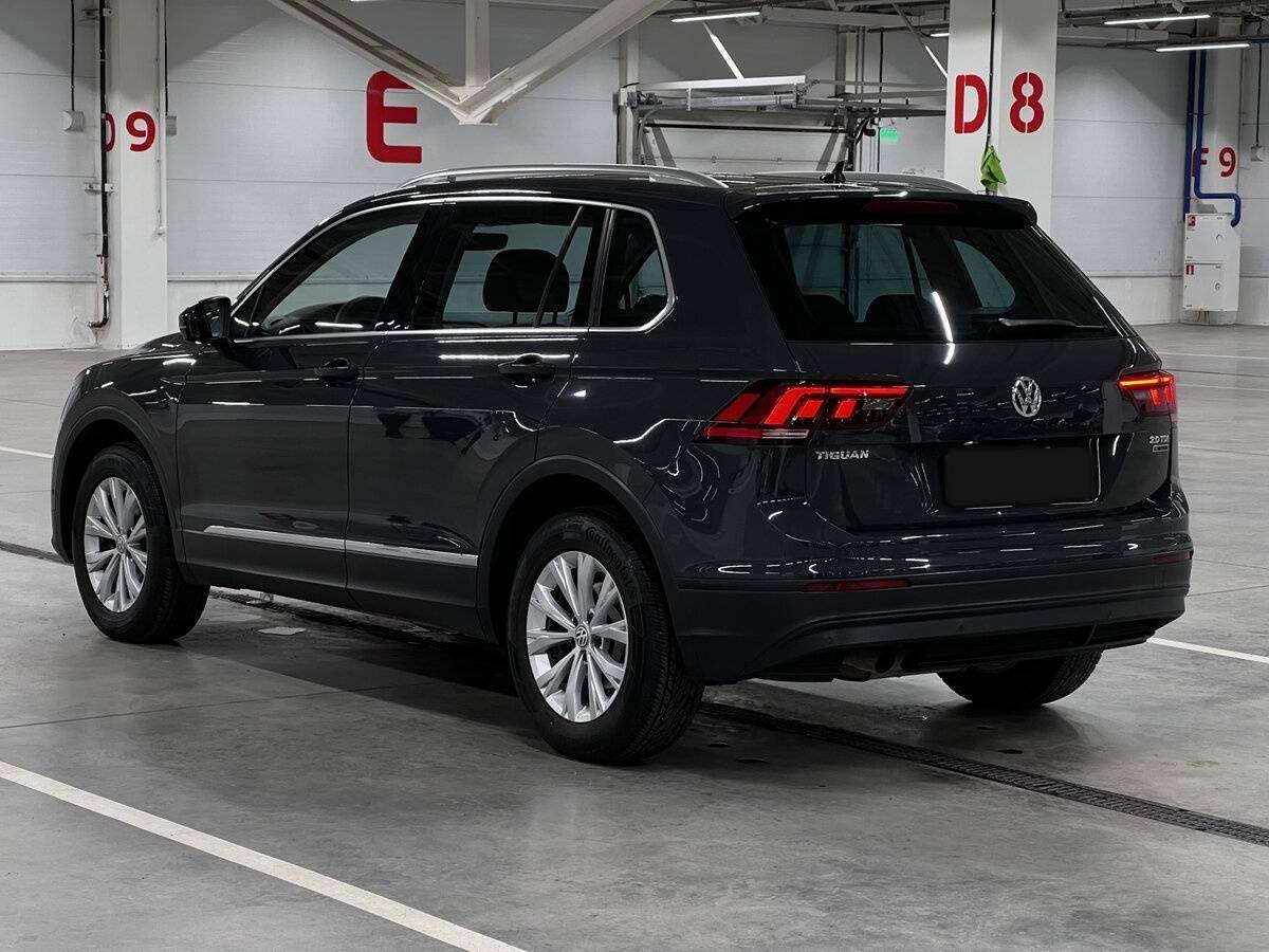 Купить Volkswagen Tiguan с пробегом. Фото: #6