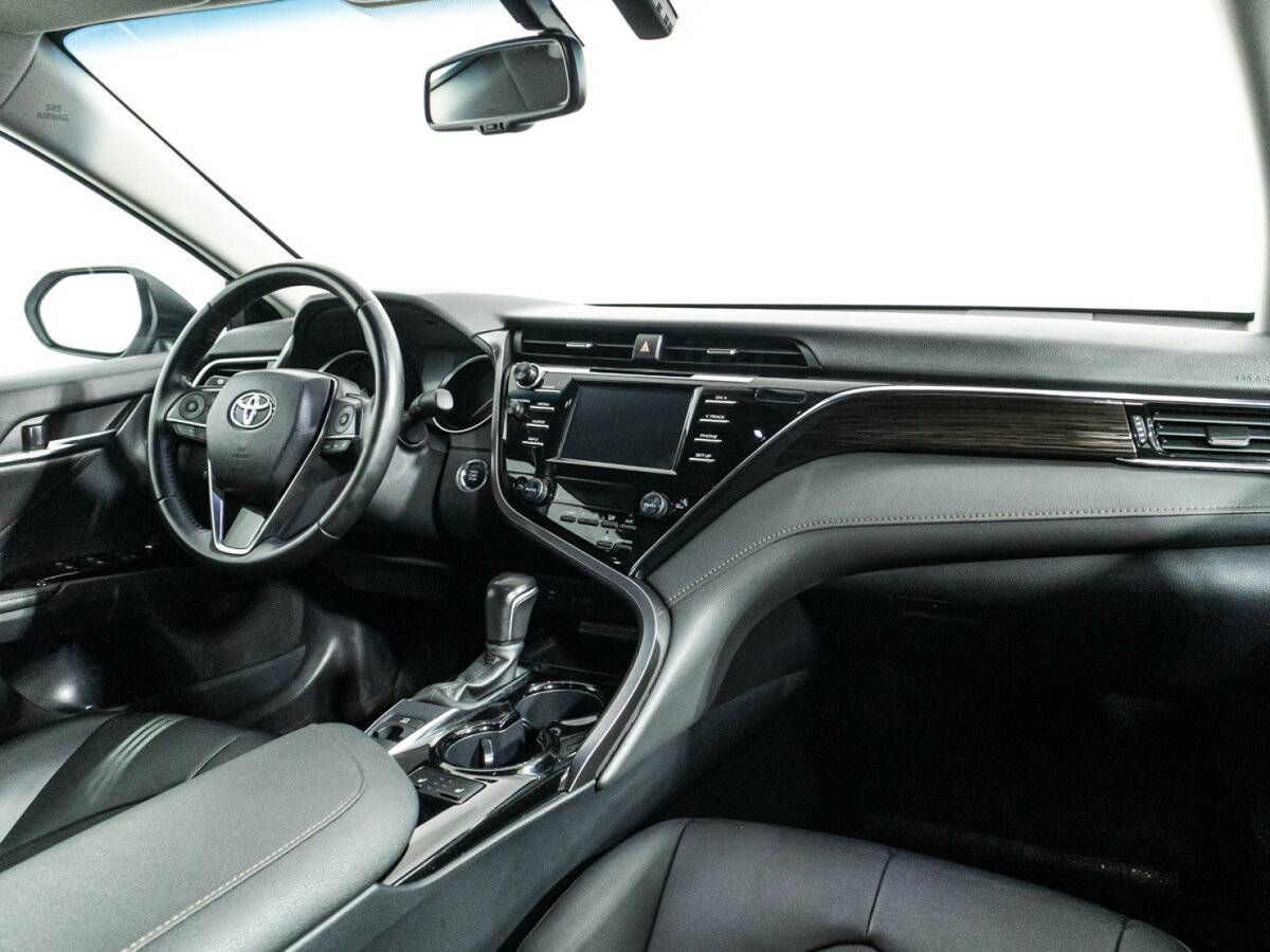 Купить Toyota Camry с пробегом. Фото: #8