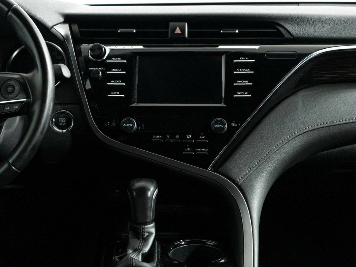 Купить Toyota Camry с пробегом. Фото: #13