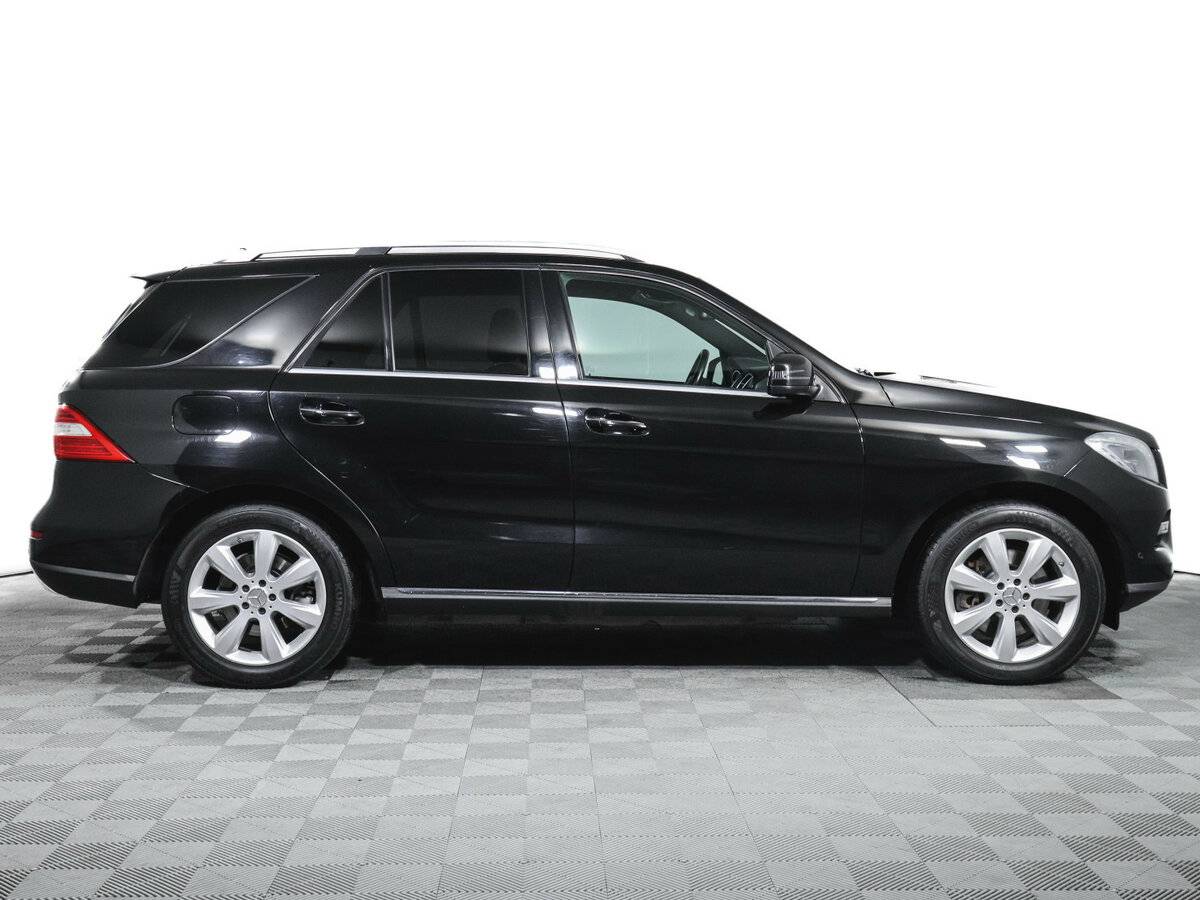 Купить Mercedes-Benz M-Класс с пробегом. Фото: #3