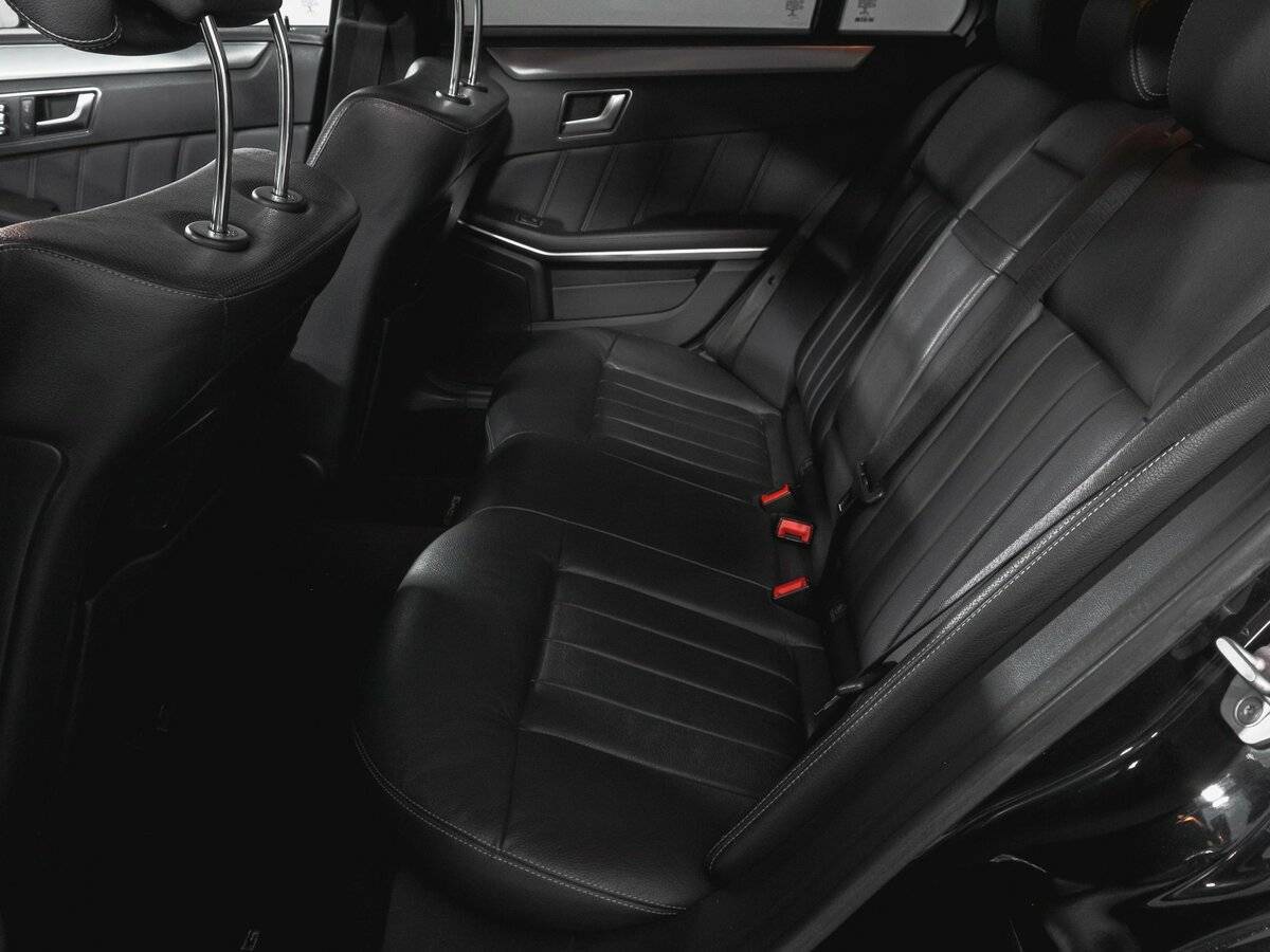 Купить Mercedes-Benz E-Класс с пробегом. Фото: #9