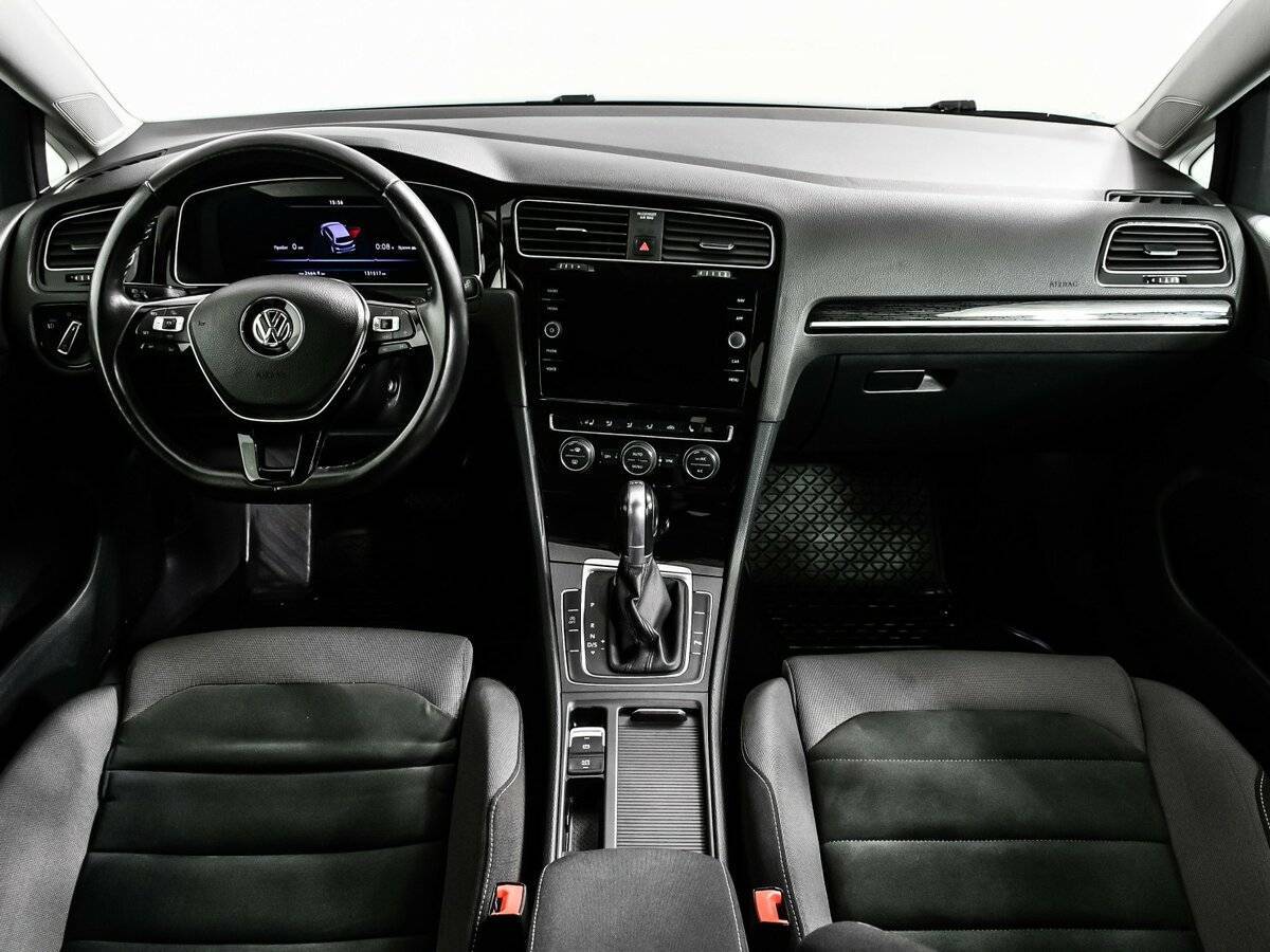 Купить Volkswagen Golf с пробегом. Фото: #10