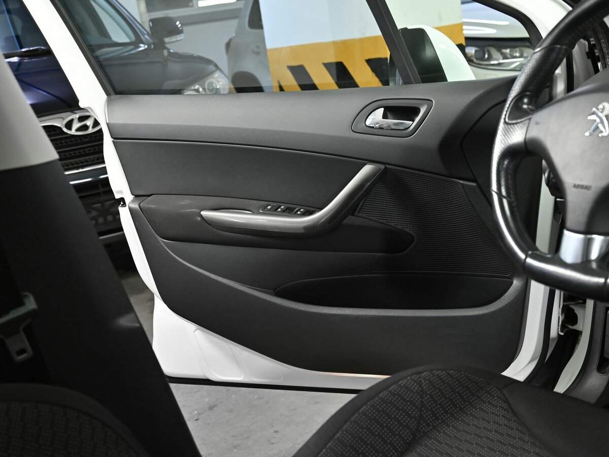 Продажа Б/У Пежо 308. Фото: #5