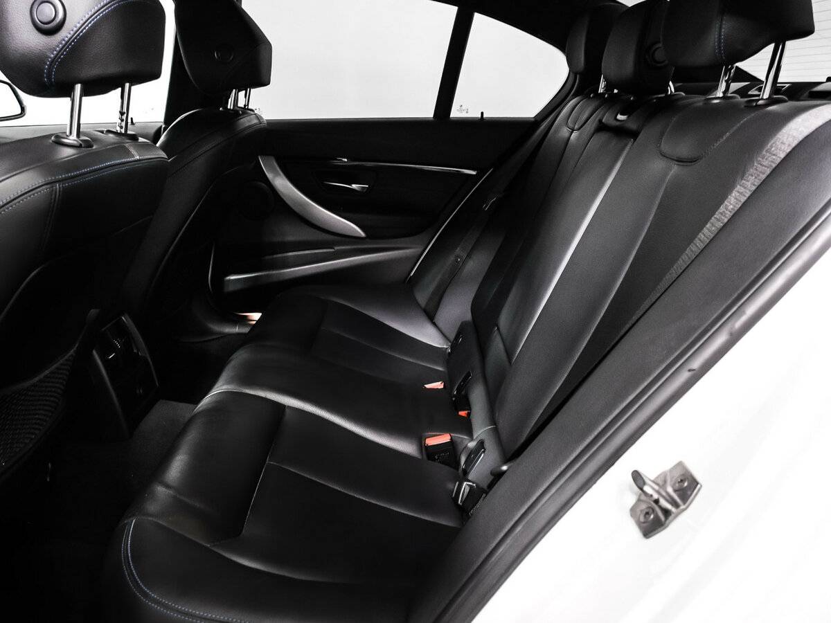 Купить BMW 3 серии с пробегом. Фото: #12