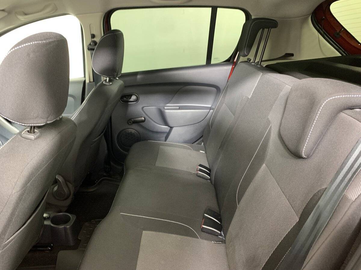 Продажа Б/У Рено Сандеро. Фото: #17