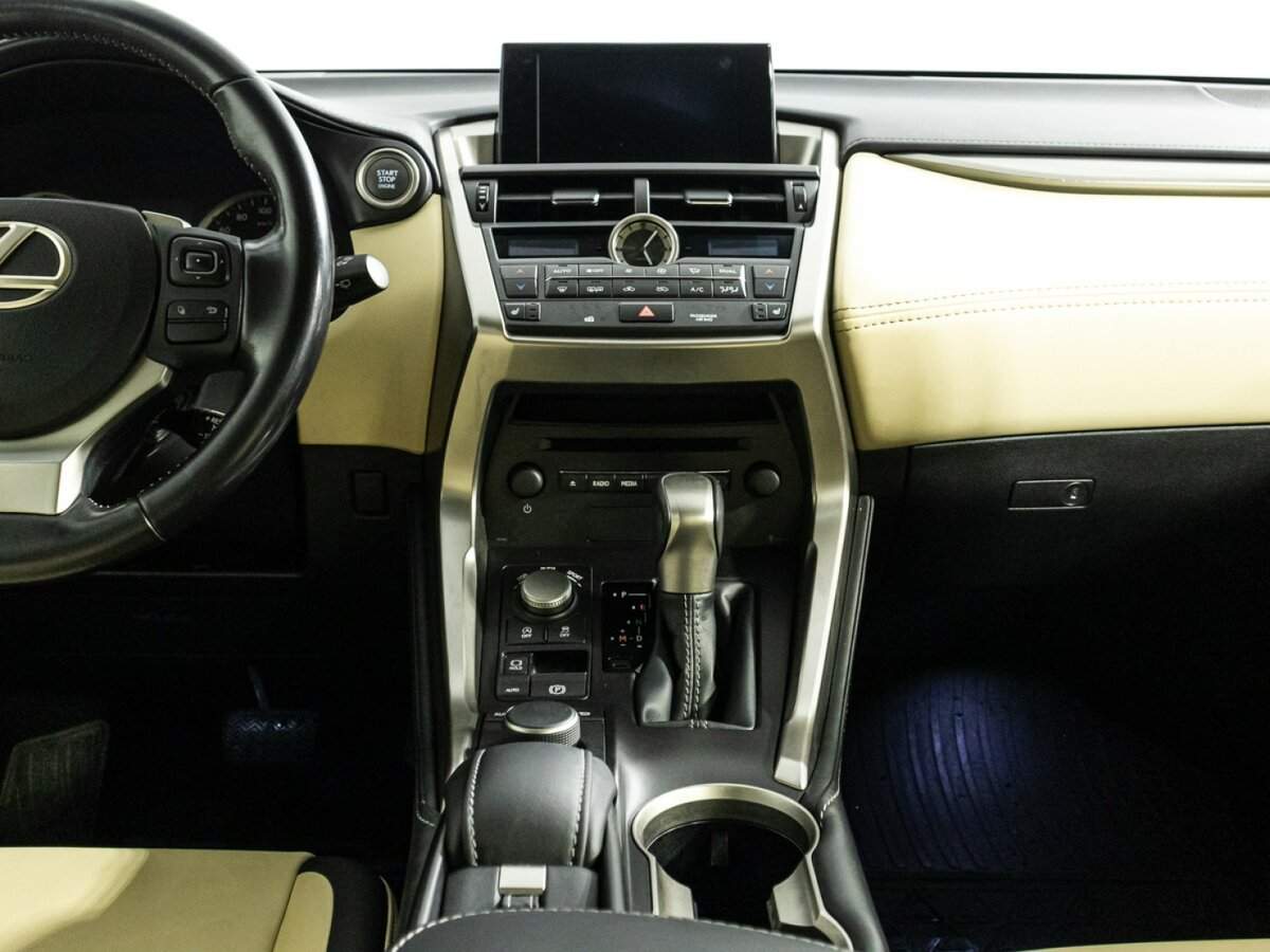 Купить Lexus NX с пробегом. Фото: #13