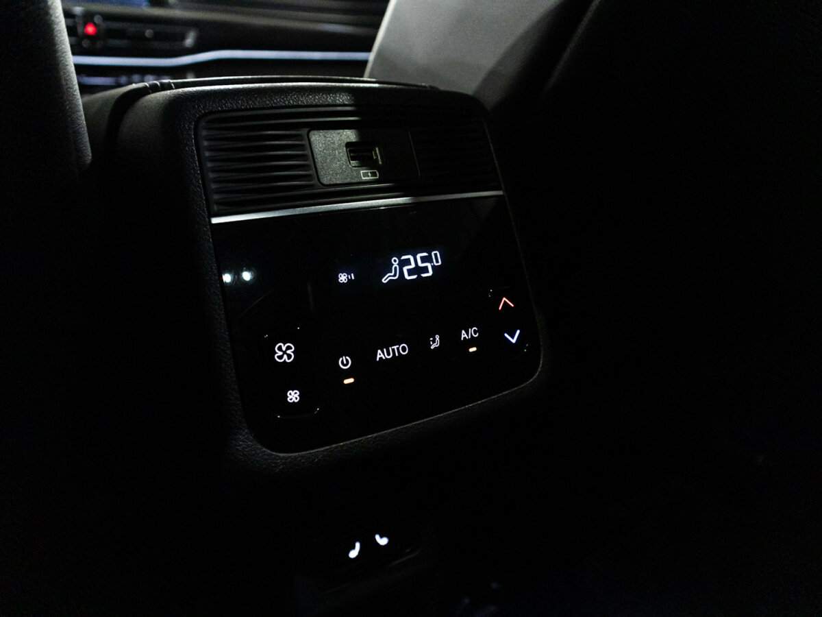 Купить EXEED VX с пробегом. Фото: #27