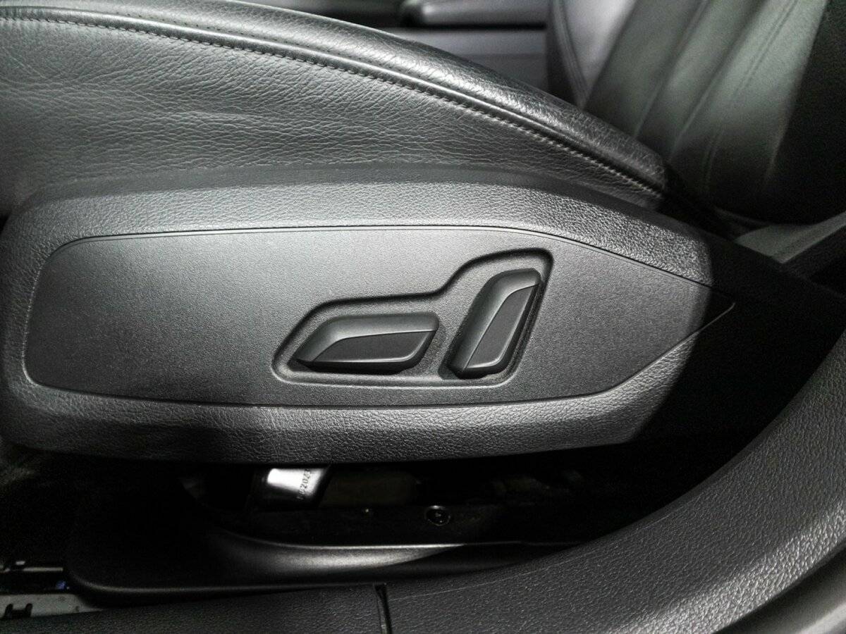 Купить Audi A4 с пробегом. Фото: #15