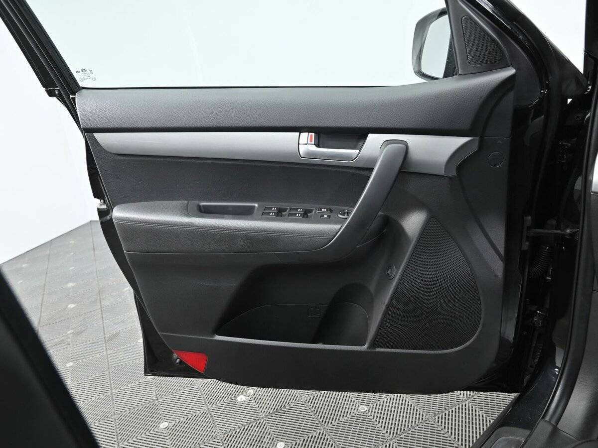 Купить Kia Sorento с пробегом. Фото: #6