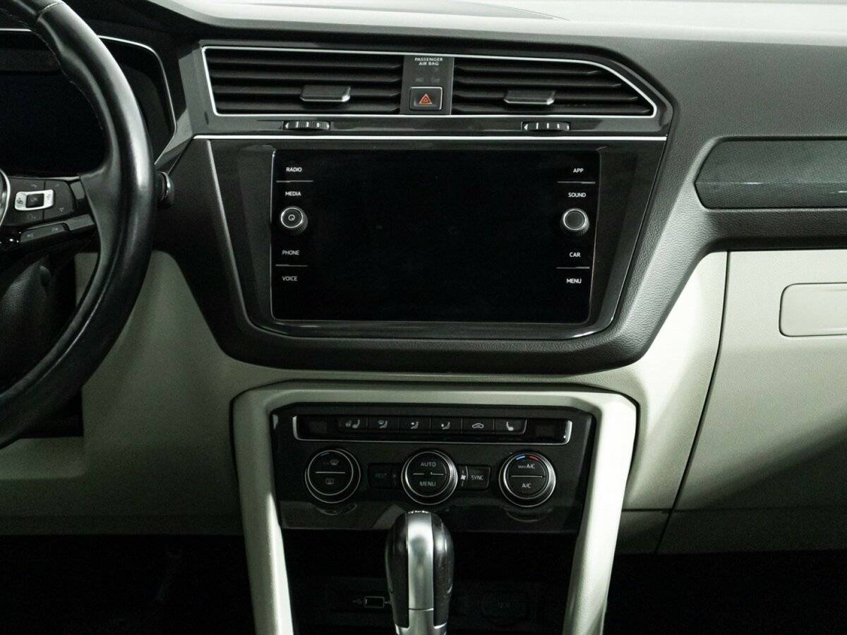 Купить Volkswagen Tiguan с пробегом. Фото: #13