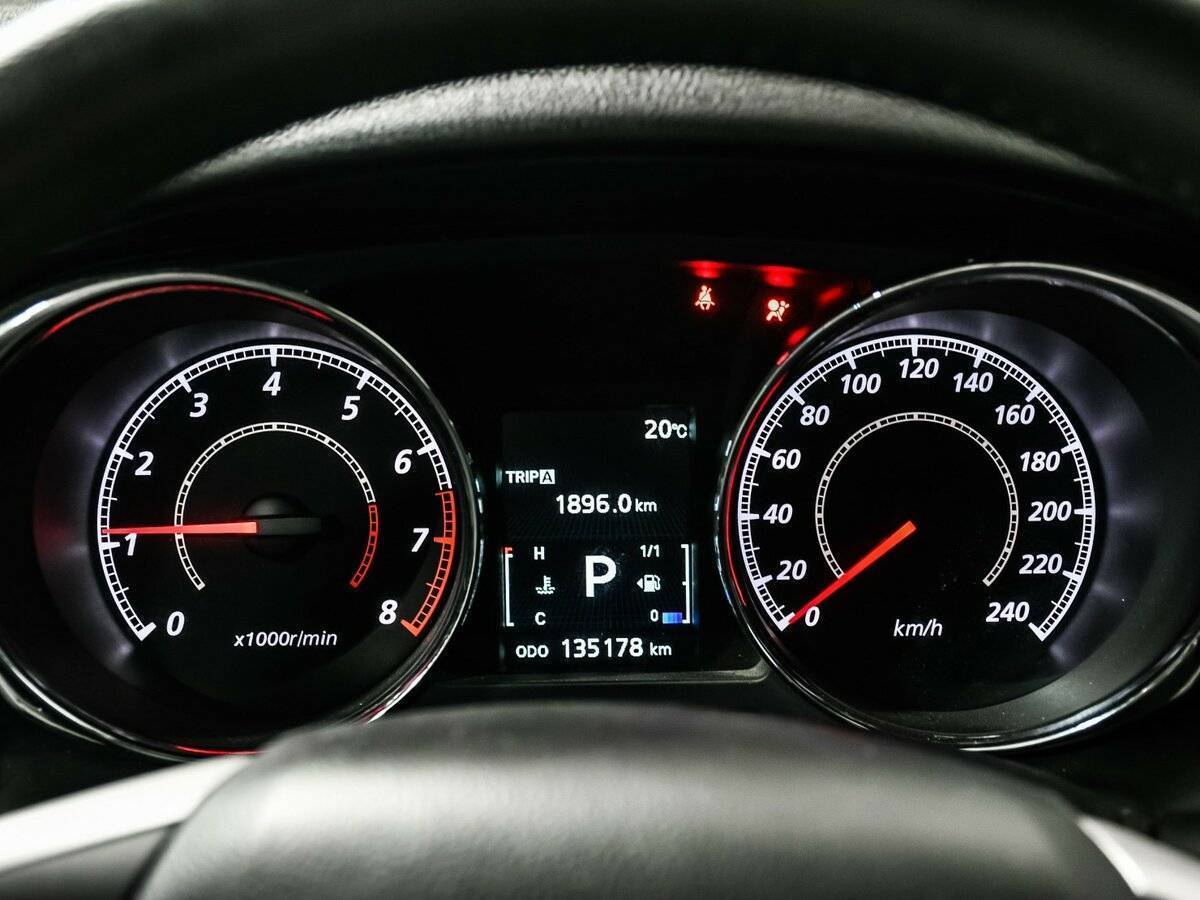 Продажа Б/У Митсубиши АС-Икс. Фото: #9