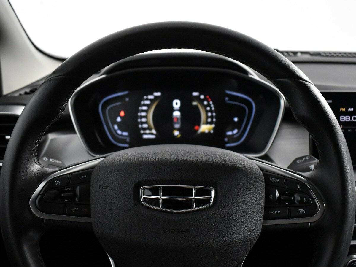 Купить Geely Coolray с пробегом. Фото: #19