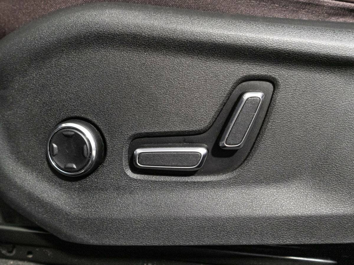 Купить Geely Monjaro с пробегом. Фото: #17