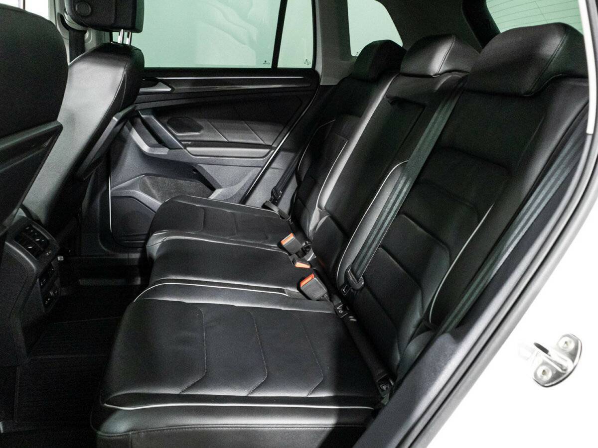 Купить Volkswagen Tiguan с пробегом. Фото: #9