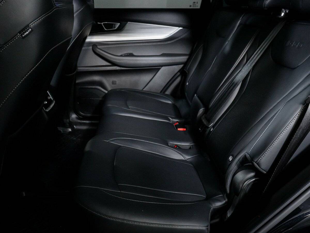 Купить Chery Tiggo 8 Pro Max с пробегом. Фото: #9