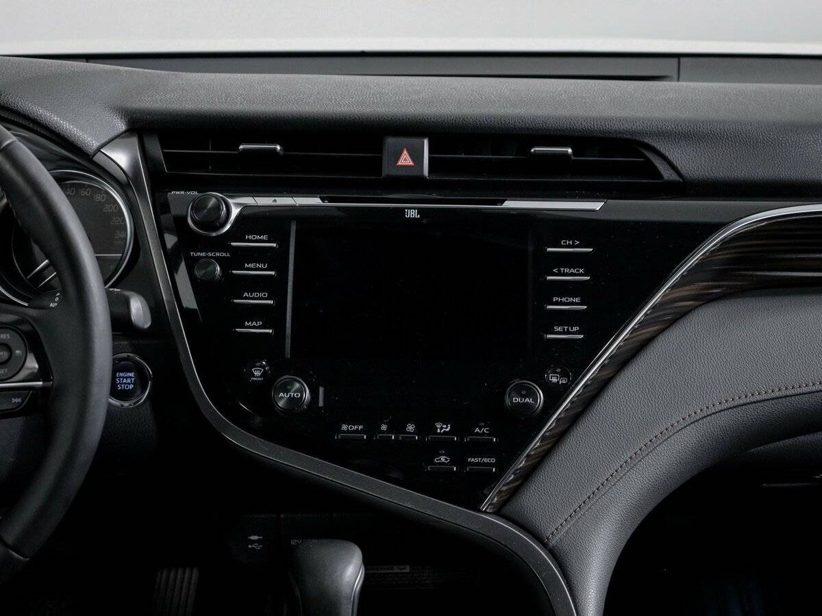 Купить Toyota Camry с пробегом. Фото: #12