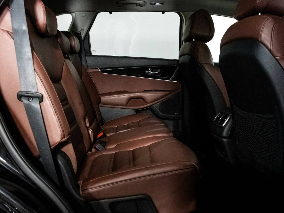 Купить Kia Sorento с пробегом. Фото: #22
