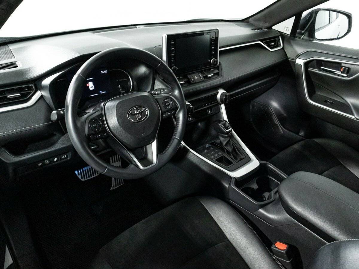 Купить Toyota RAV4 с пробегом. Фото: #10