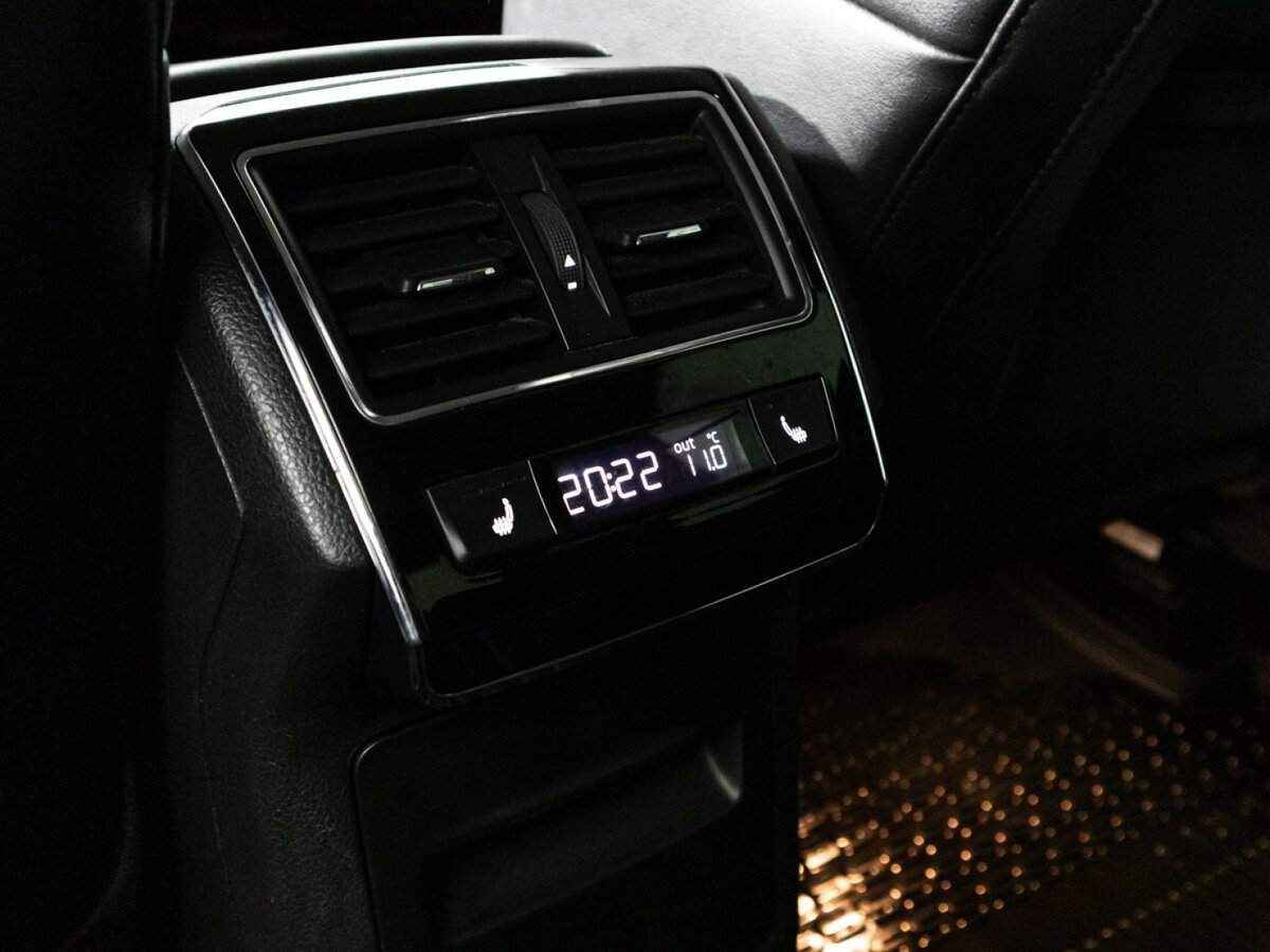 Купить Skoda Superb с пробегом. Фото: #18